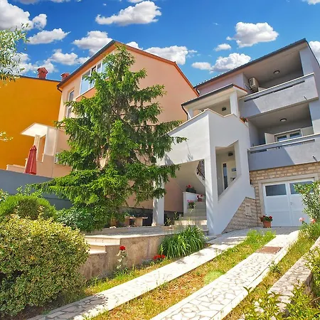 Apartments Nadija 1366 Pula Exterior photo
