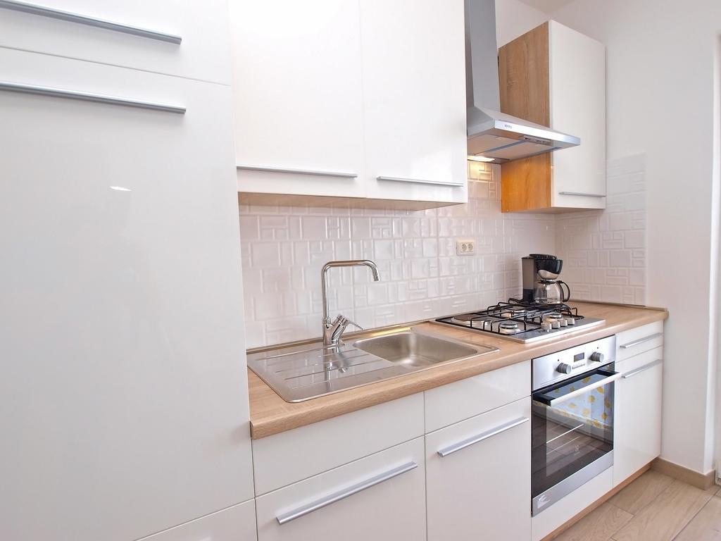 Nadija 1366 Apartamento Pula